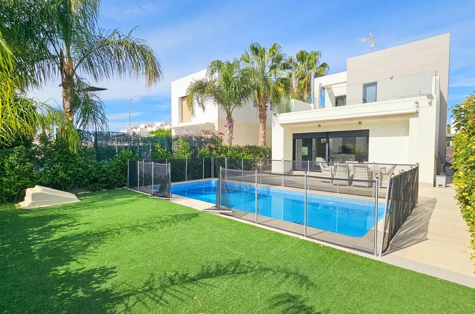 Villa in Quesada