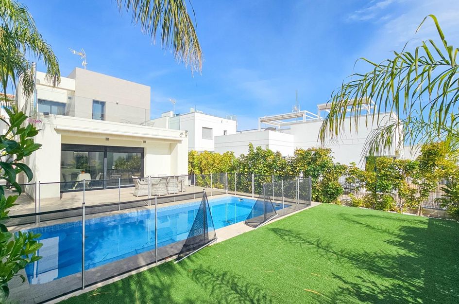Villa in Quesada