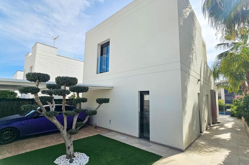 Villa in Quesada