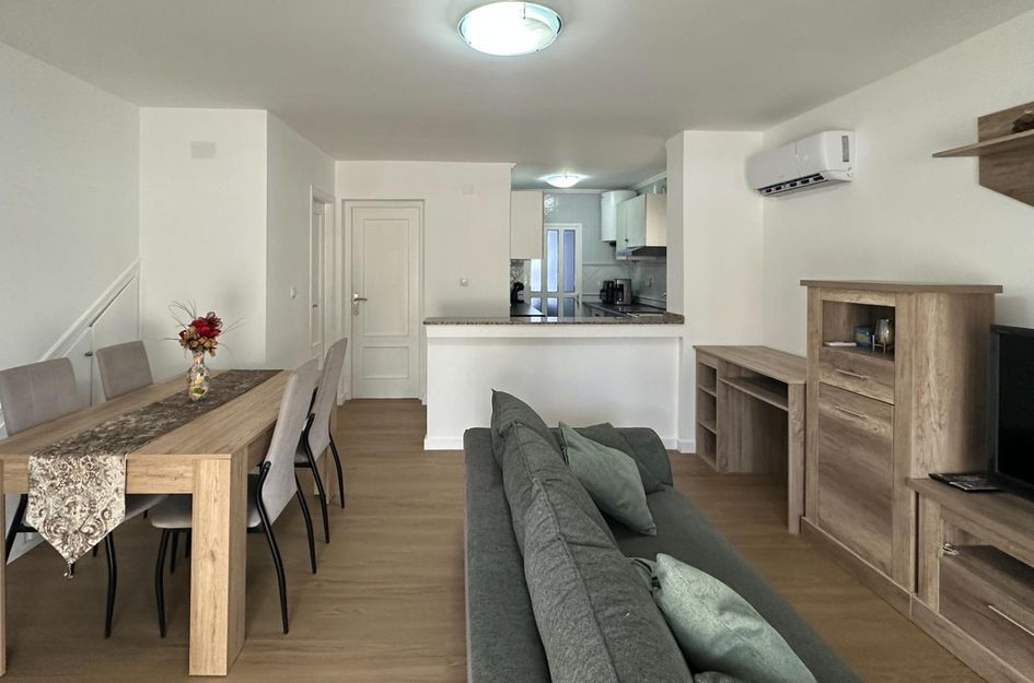 Duplex in San Miguel de Salinas