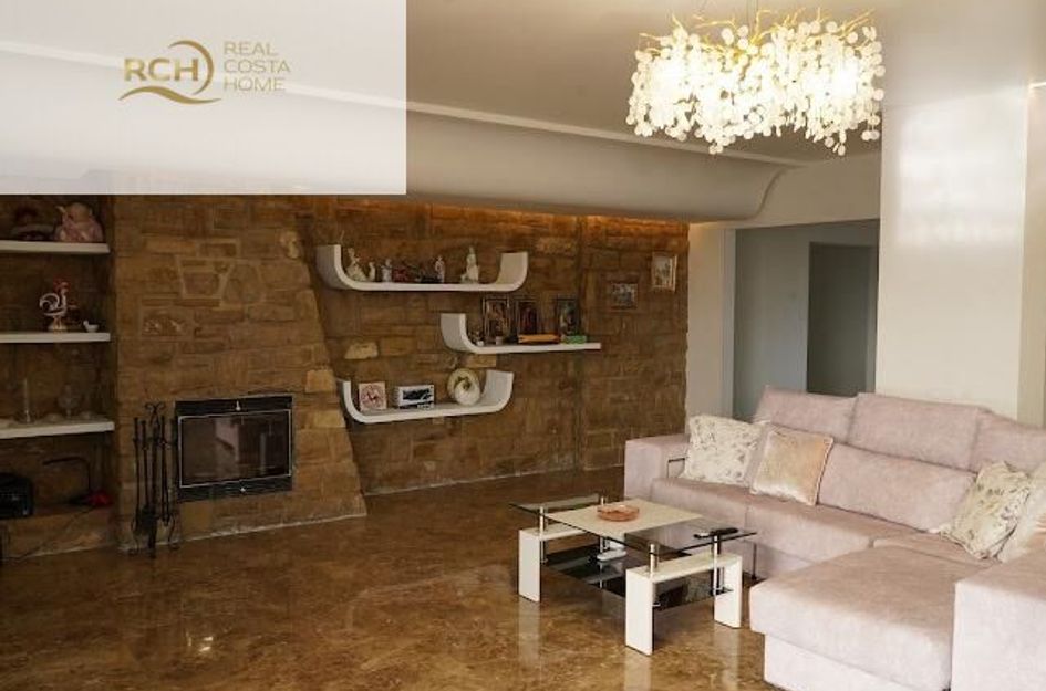 Villa in La Colina