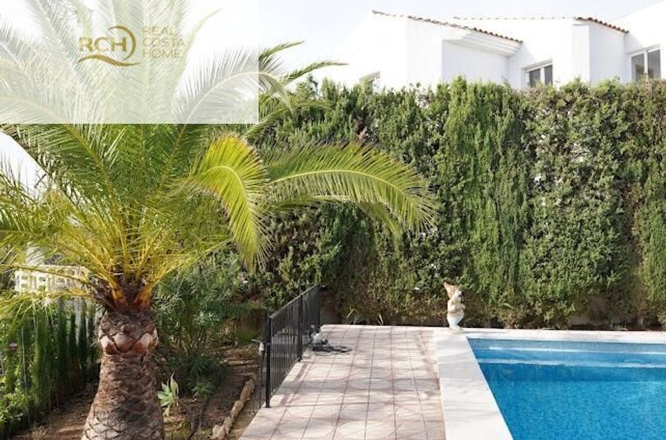 Villa in La Colina