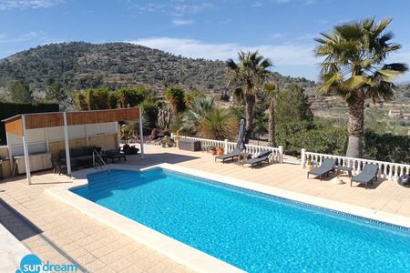 Villa in Las Casicas de Peña Zafra
