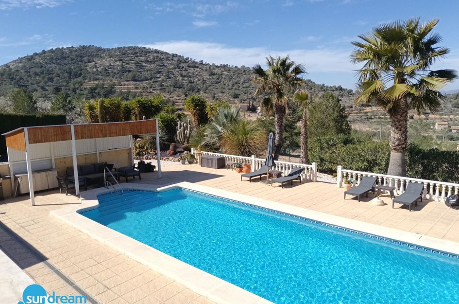 Villa in Las Casicas de Peña Zafra