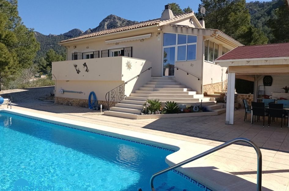 Villa in Las Casicas de Peña Zafra
