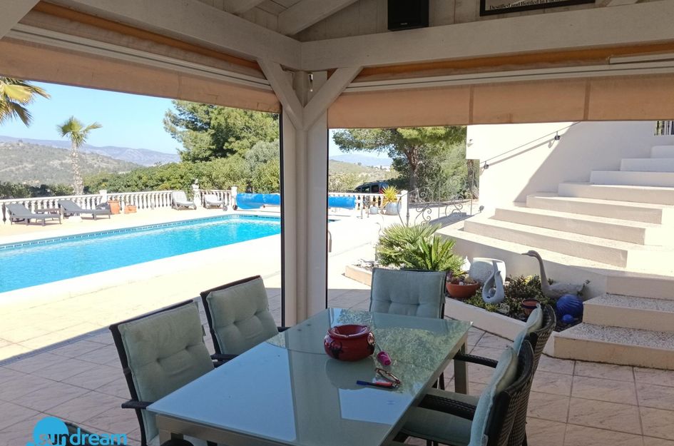 Villa in Las Casicas de Peña Zafra