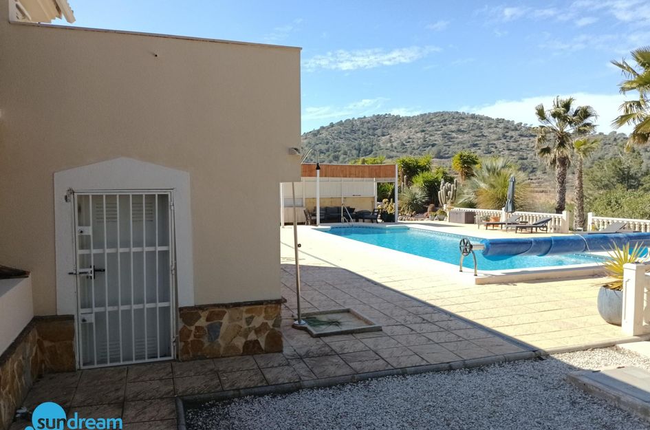 Villa in Las Casicas de Peña Zafra