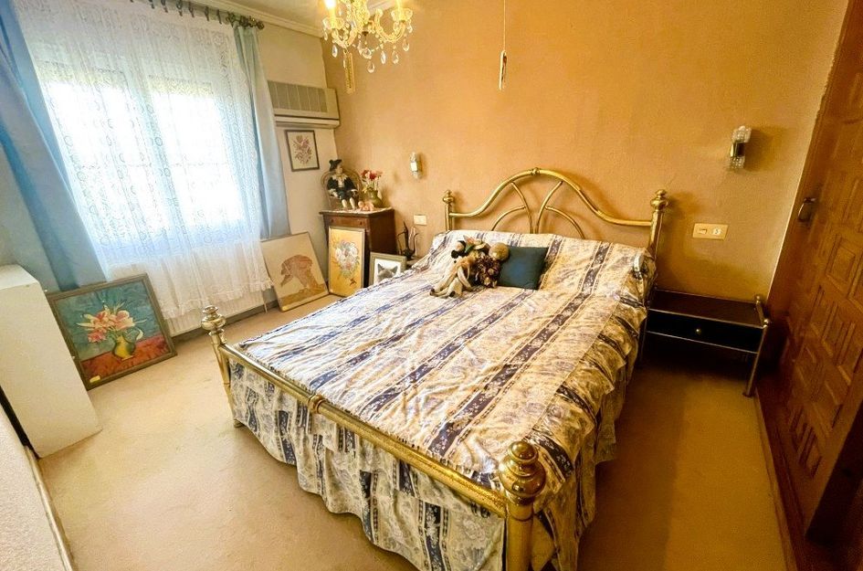Villa in Montebello