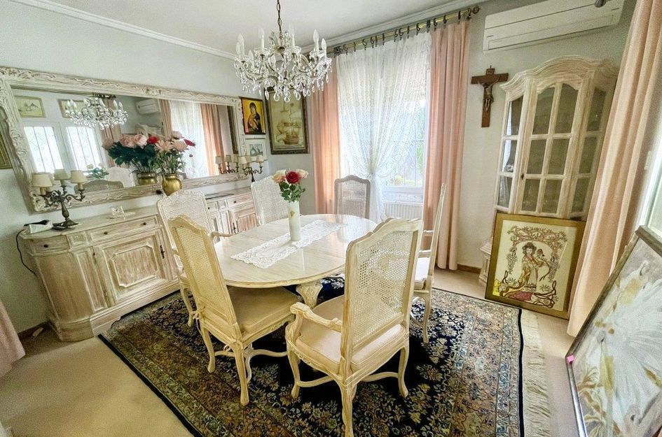 Villa in Montebello