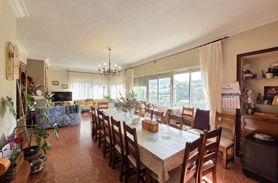 Villa in Camara