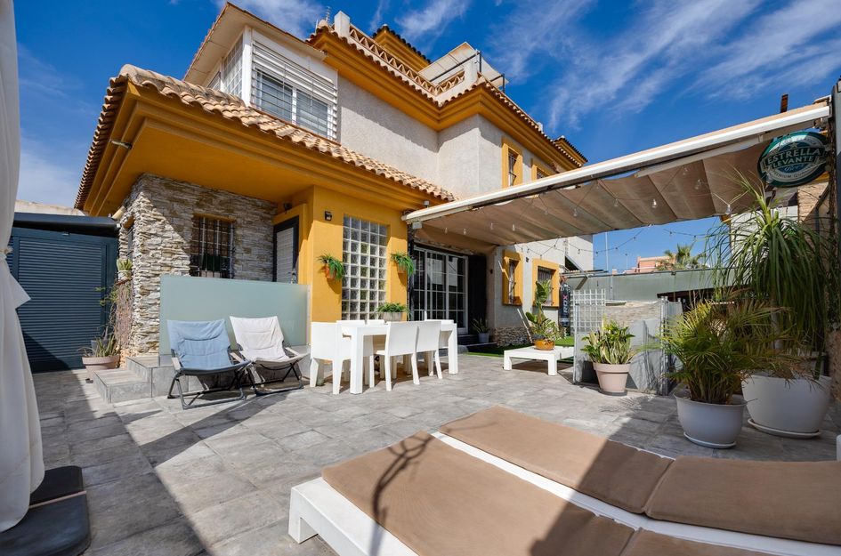 Villa in La Herrada