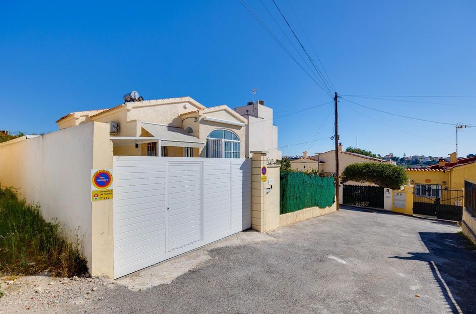 Villa in La Marina