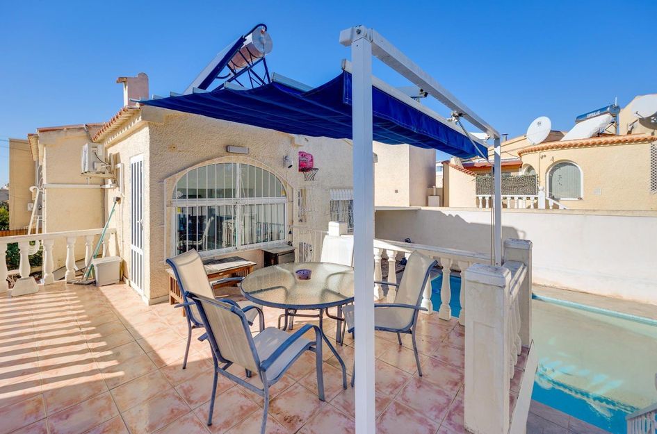 Villa in La Marina