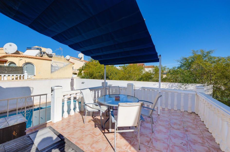 Villa in La Marina