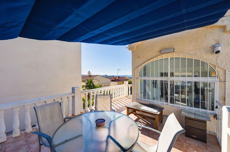 Villa in La Marina