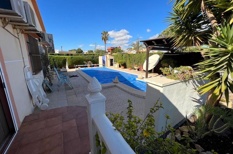 Villa in Cabo Roig
