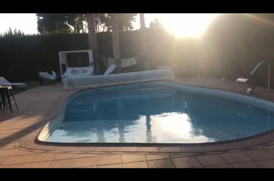 Villa in Elda