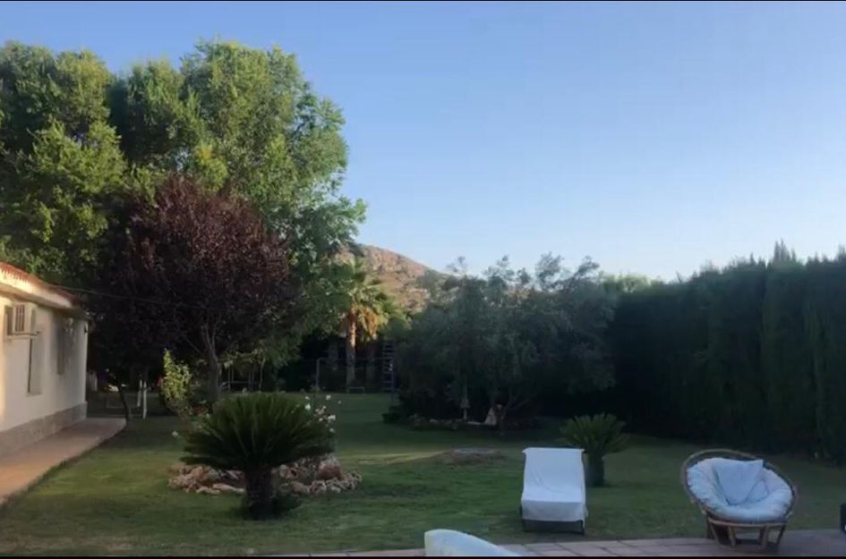 Villa in Elda