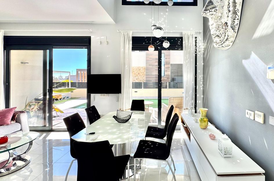 Villa in Dehesa de Campoamor