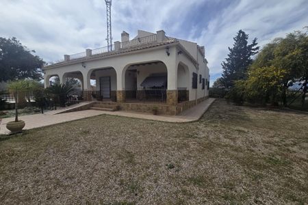 Villa in Jerónimo y Avileses