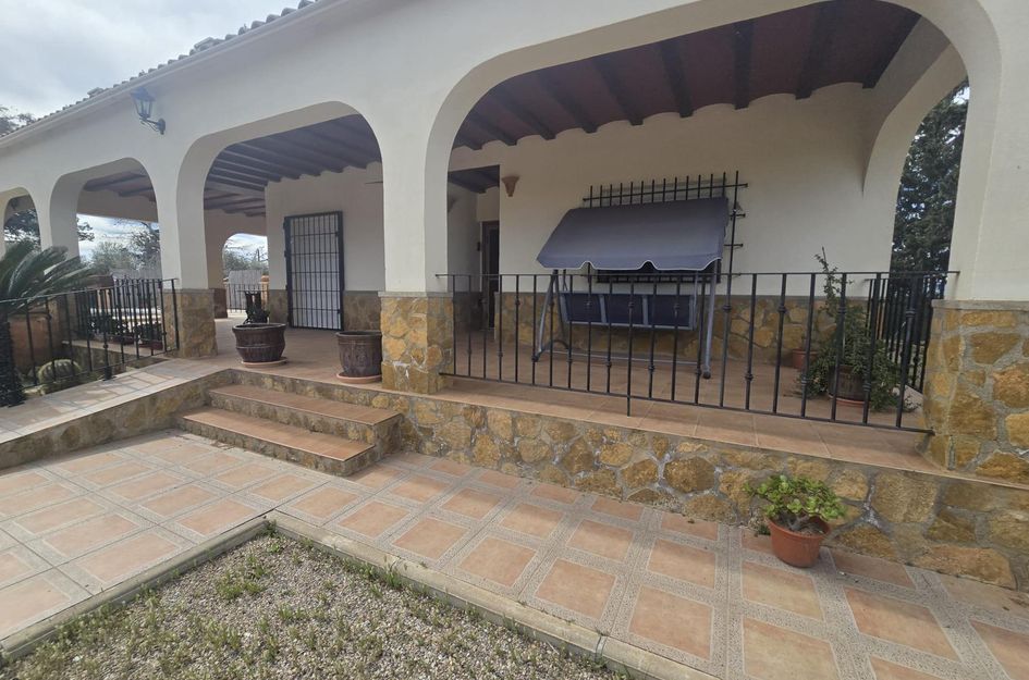 Villa in Jerónimo y Avileses
