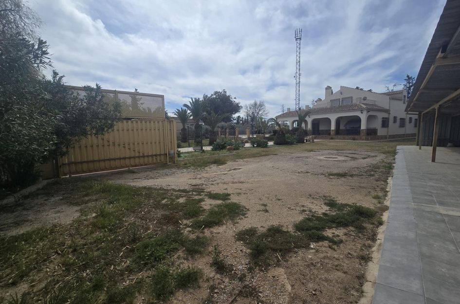 Villa in Jerónimo y Avileses