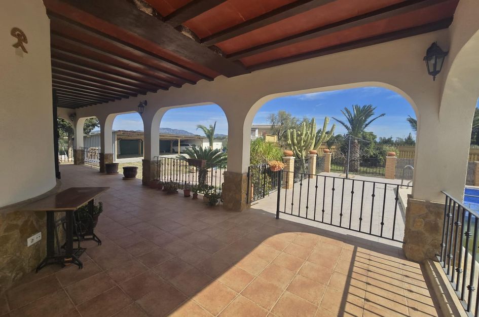 Villa in Jerónimo y Avileses