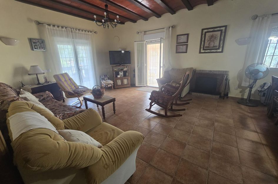 Villa in Jerónimo y Avileses