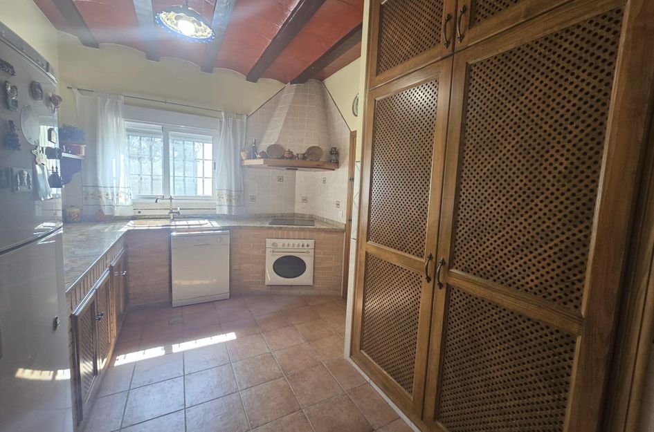 Villa in Jerónimo y Avileses
