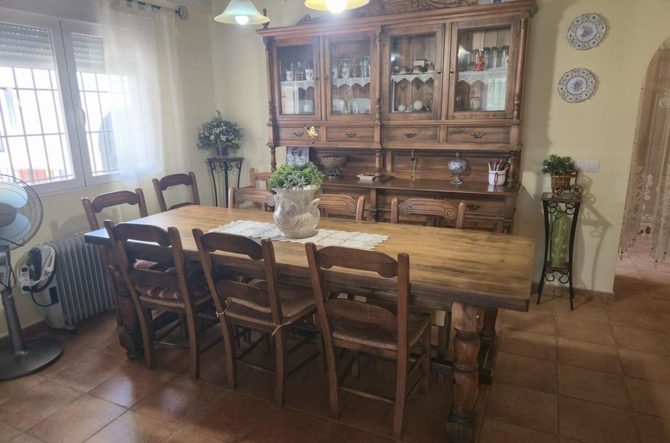 Villa in Jerónimo y Avileses