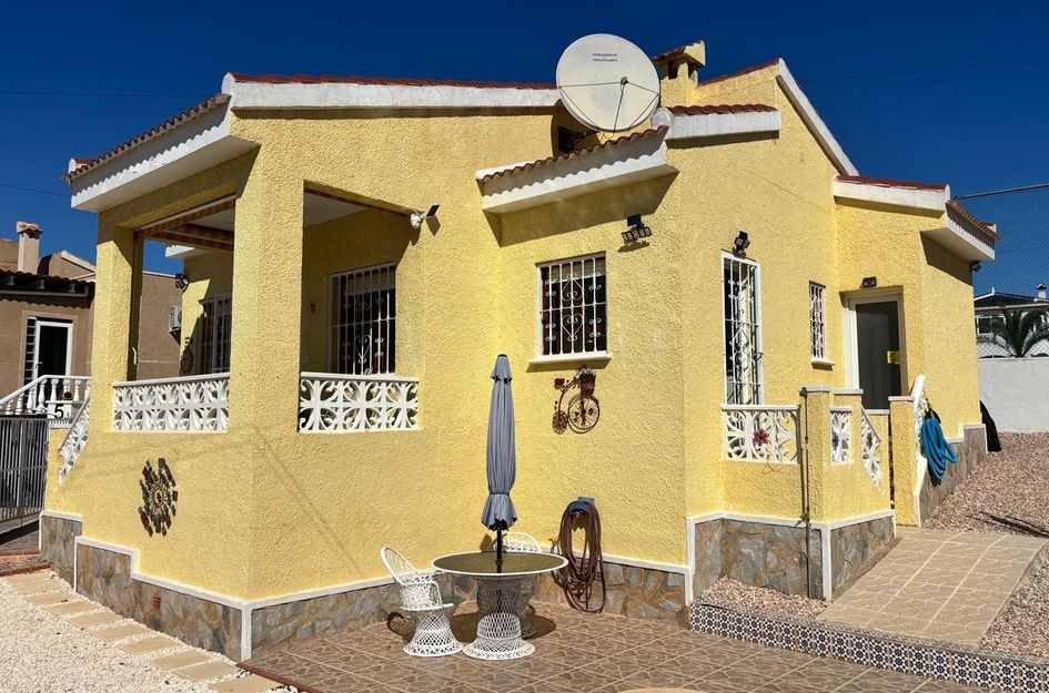 Villa in Quesada