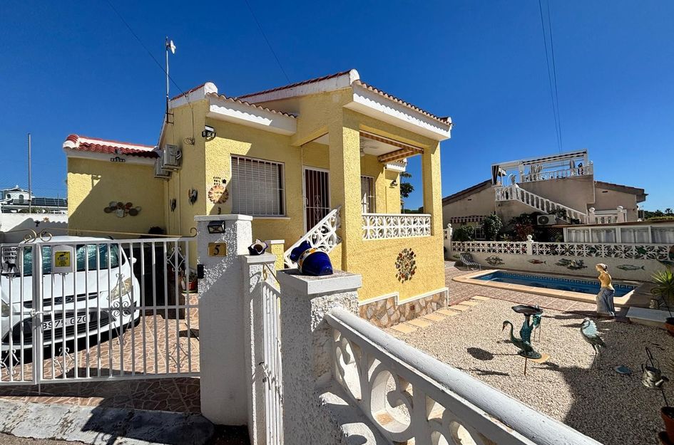 Villa in Quesada