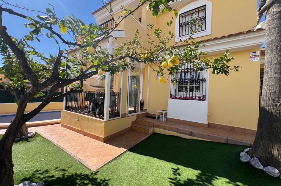 Villa in Los Dolses
