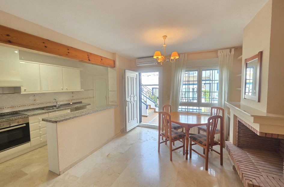 Bungalow in Res. Las Filipinas