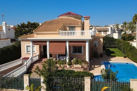 Villa in Torrevieja