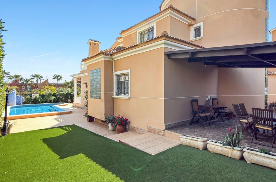 Villa in Torrevieja