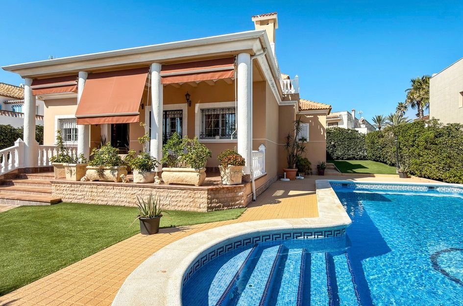 Villa in Torrevieja