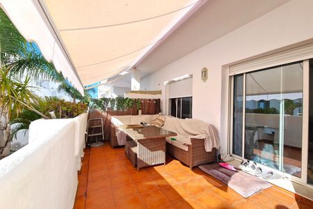 Appartement in Urbanización Puerto de Estepona