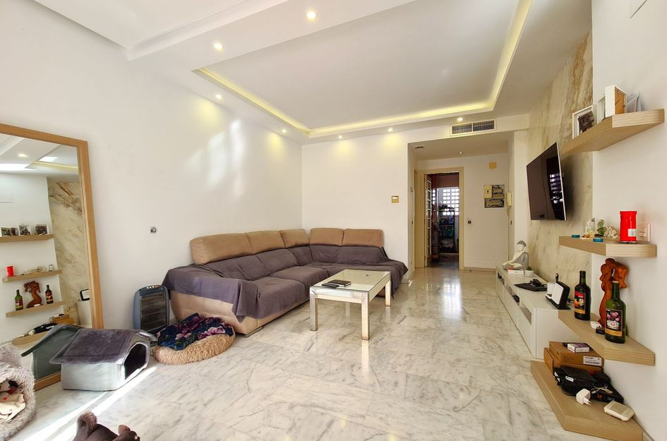 Appartement in Urbanización Puerto de Estepona