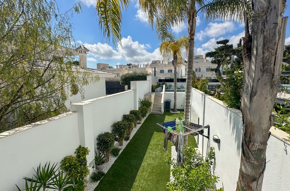 Villa in Villamartin