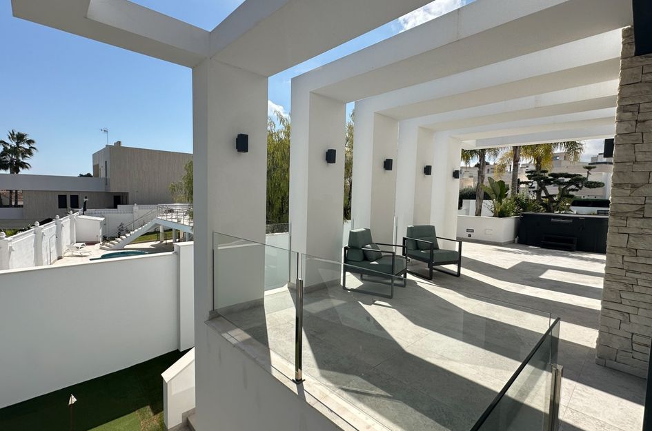 Villa in Villamartin