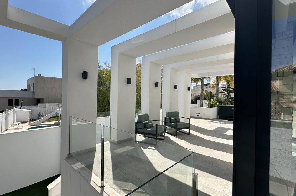 Villa in Villamartin