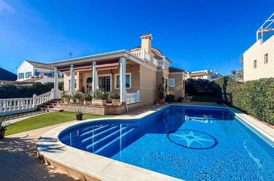Villa in Torrevieja