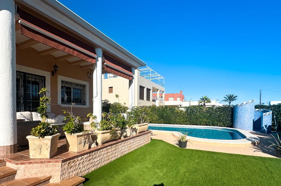 Villa in Torrevieja