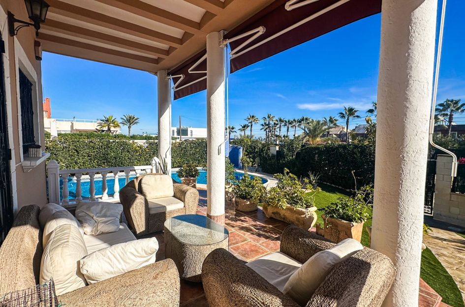 Villa in Torrevieja