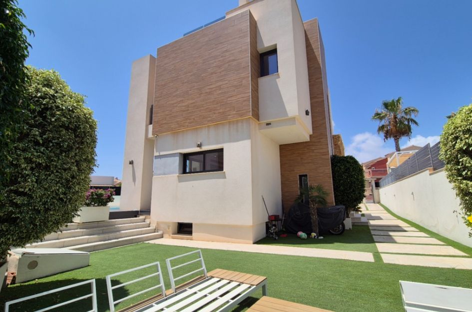 Villa in Torrevieja