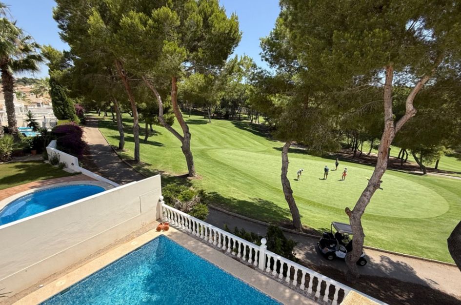 Villa in Orihuela Costa