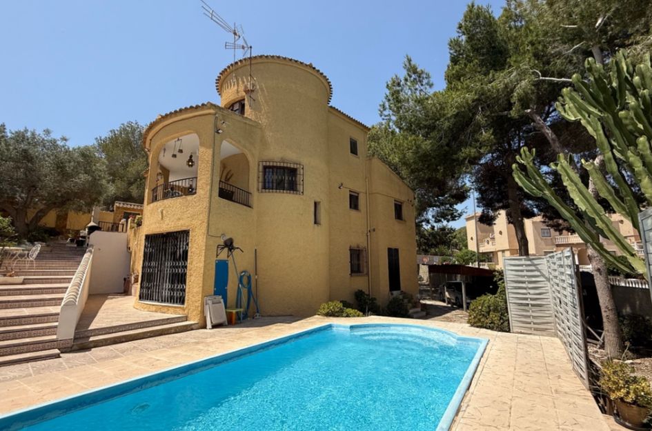 Villa in Orihuela Costa