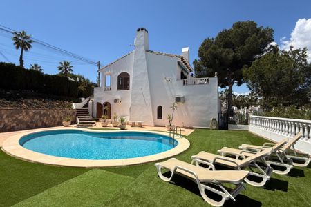 Villa in Orihuela Costa