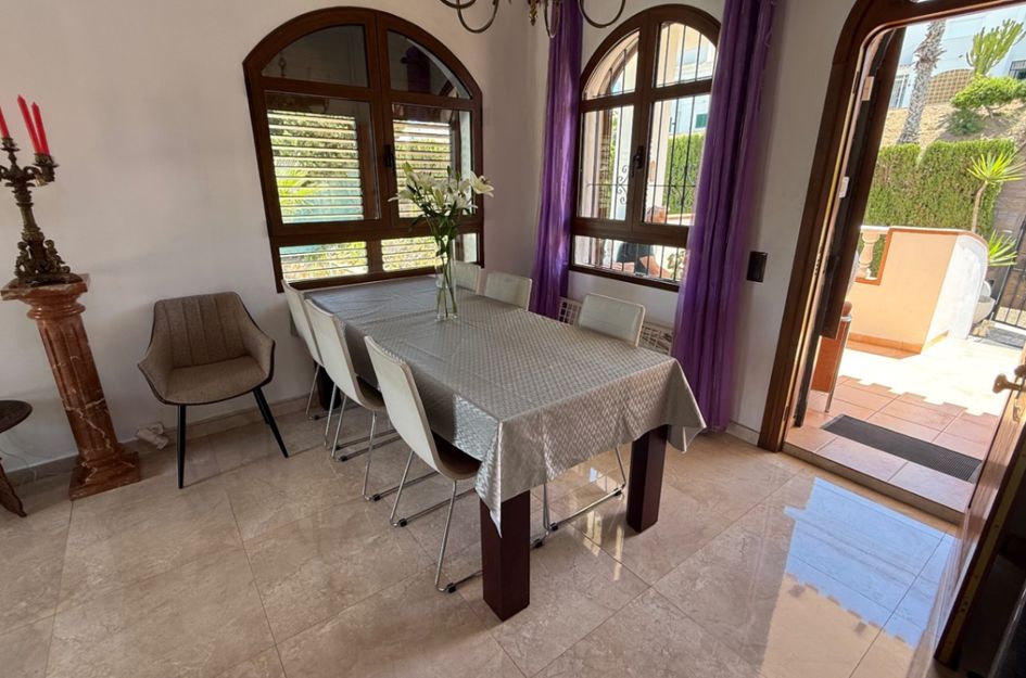 Villa in Orihuela Costa